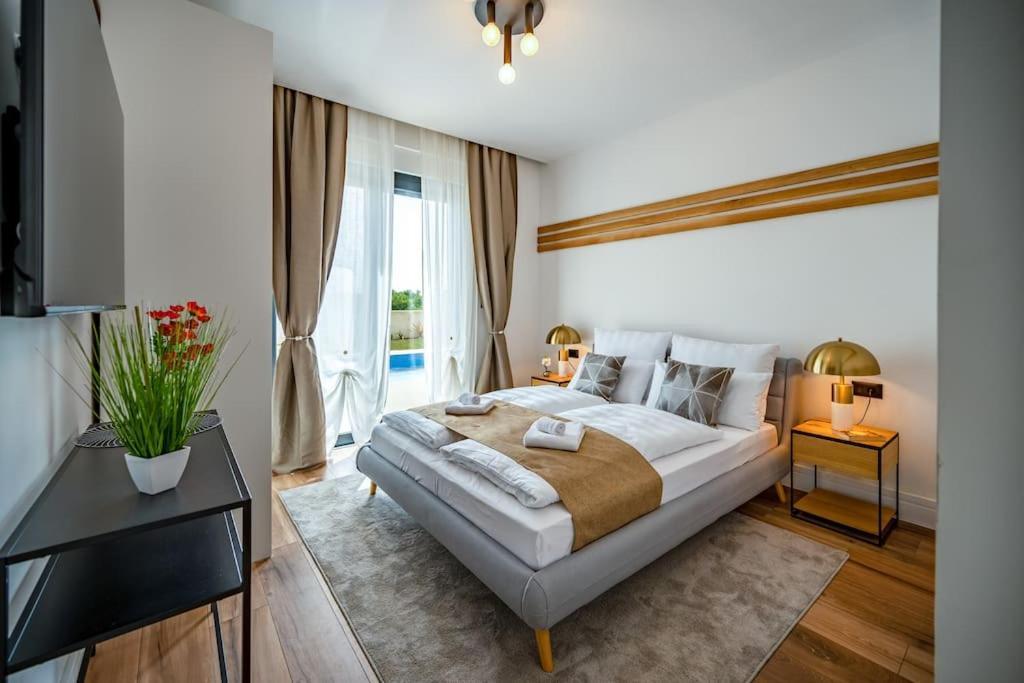 Villa Lila - Sunshine Marčana Kültér fotó